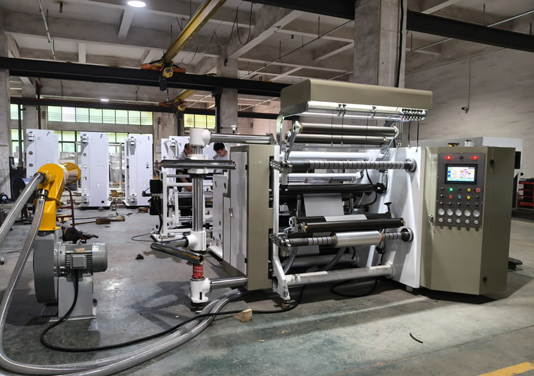 DFQ1000C4-2型铝箔压纹半岛电子（中国）官方网站